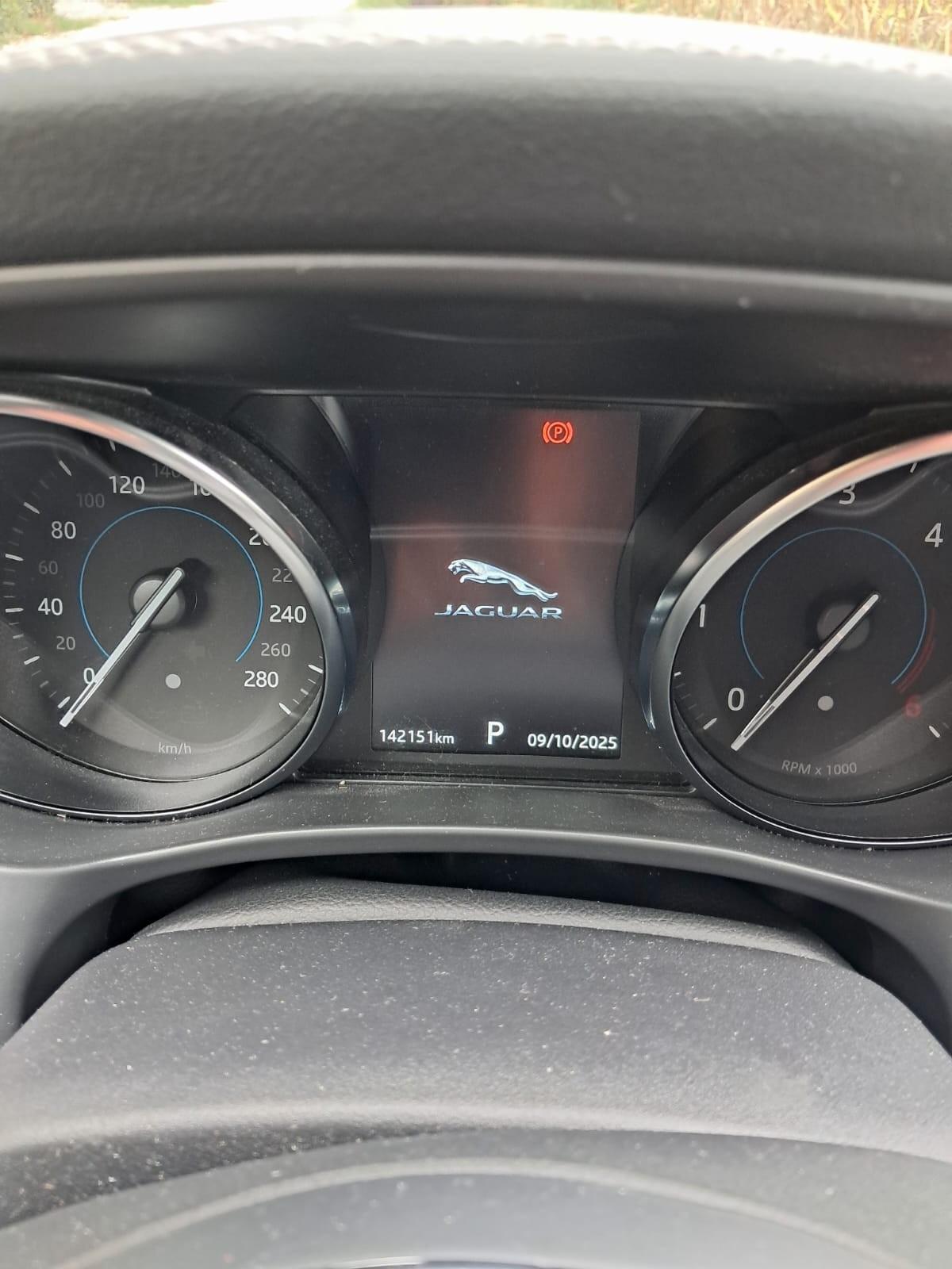 Jaguar F-Pace 2.0 D 180 CV AWD aut. R-Sport