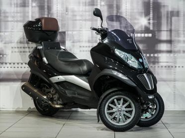 Piaggio MP3 400