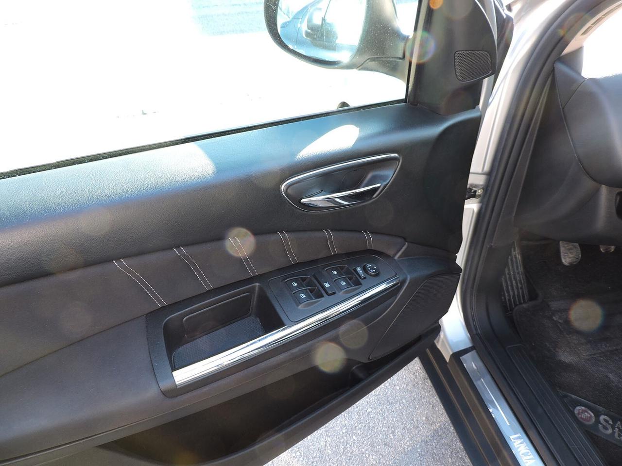 Lancia Delta 1.4 T-Jet 120 CV Platino Ecochic GPL
