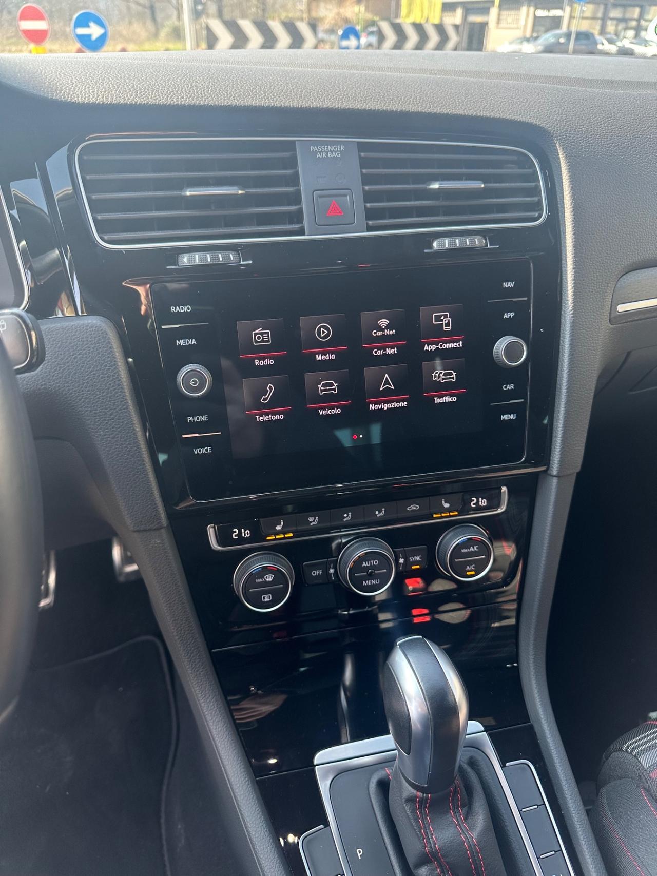 Volkswagen Golf GTI Performance 2.0 245 CV TSI DSG 5p. BMT