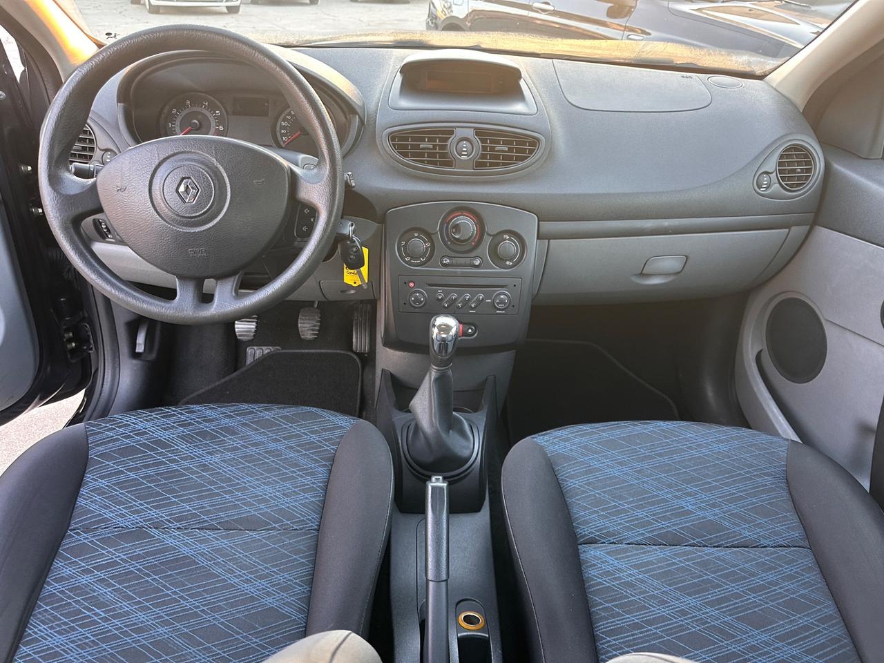 Renault Clio Storia 1.2 5 porte Dynamique LUXE Uniprop