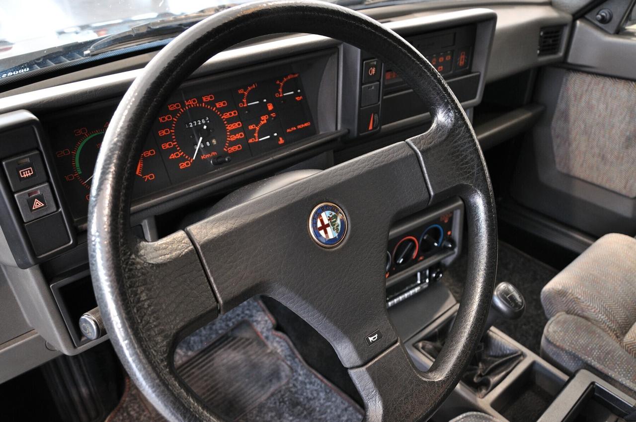 Alfa Romeo 75 2.0i Twin Spark CRS RIAR targa MI