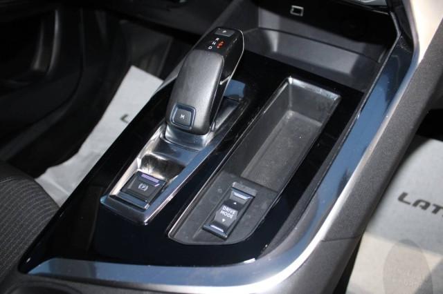 Peugeot 3008 II 1.2 puretech t Allure Pack s&s 130cv eat8