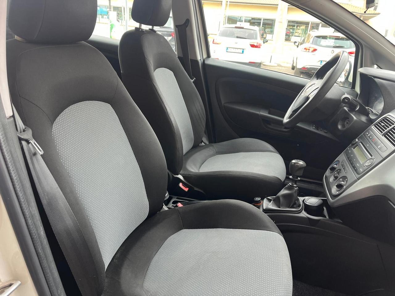 Fiat Punto 1.4 8V 5 porte Easypower Street
