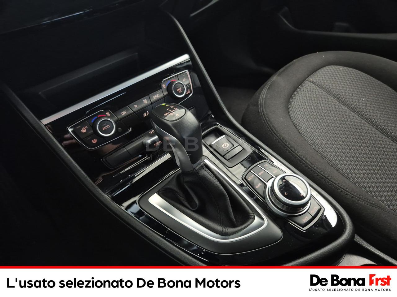 BMW Serie 2 218d active tourer advantage auto my15