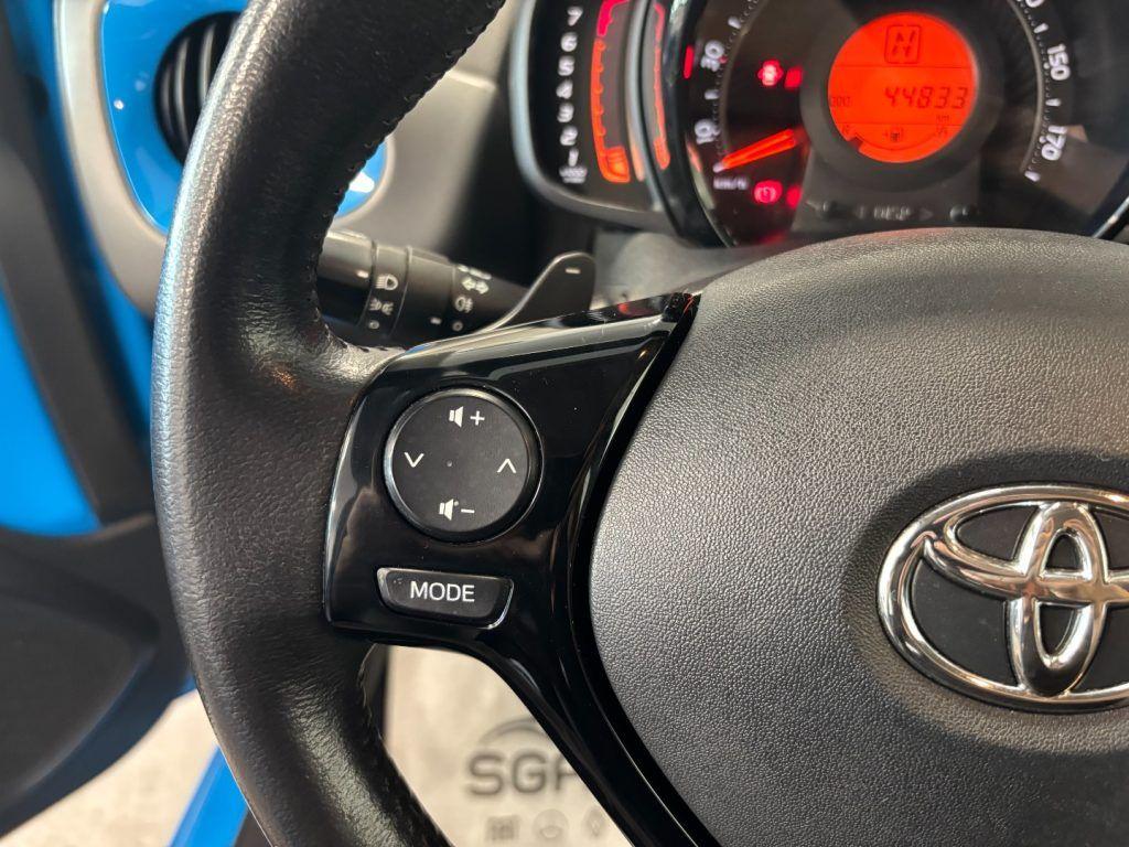 Toyota Aygo 5 Porte Automatica MMT 1.0 Benzina 5 Porte x-business