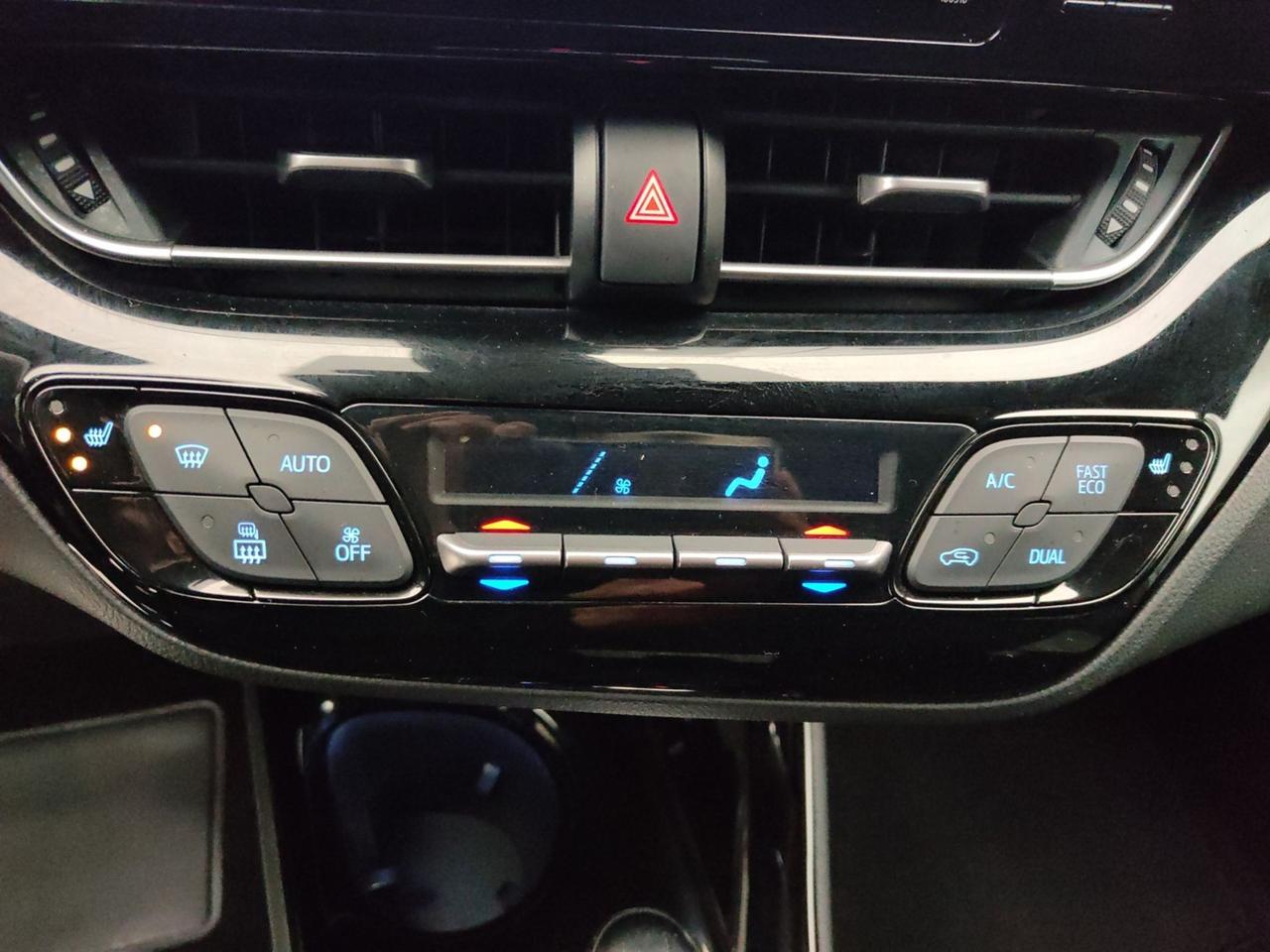 TOYOTA C-HR I 2016 1.8H 98CV TREND E-CVT