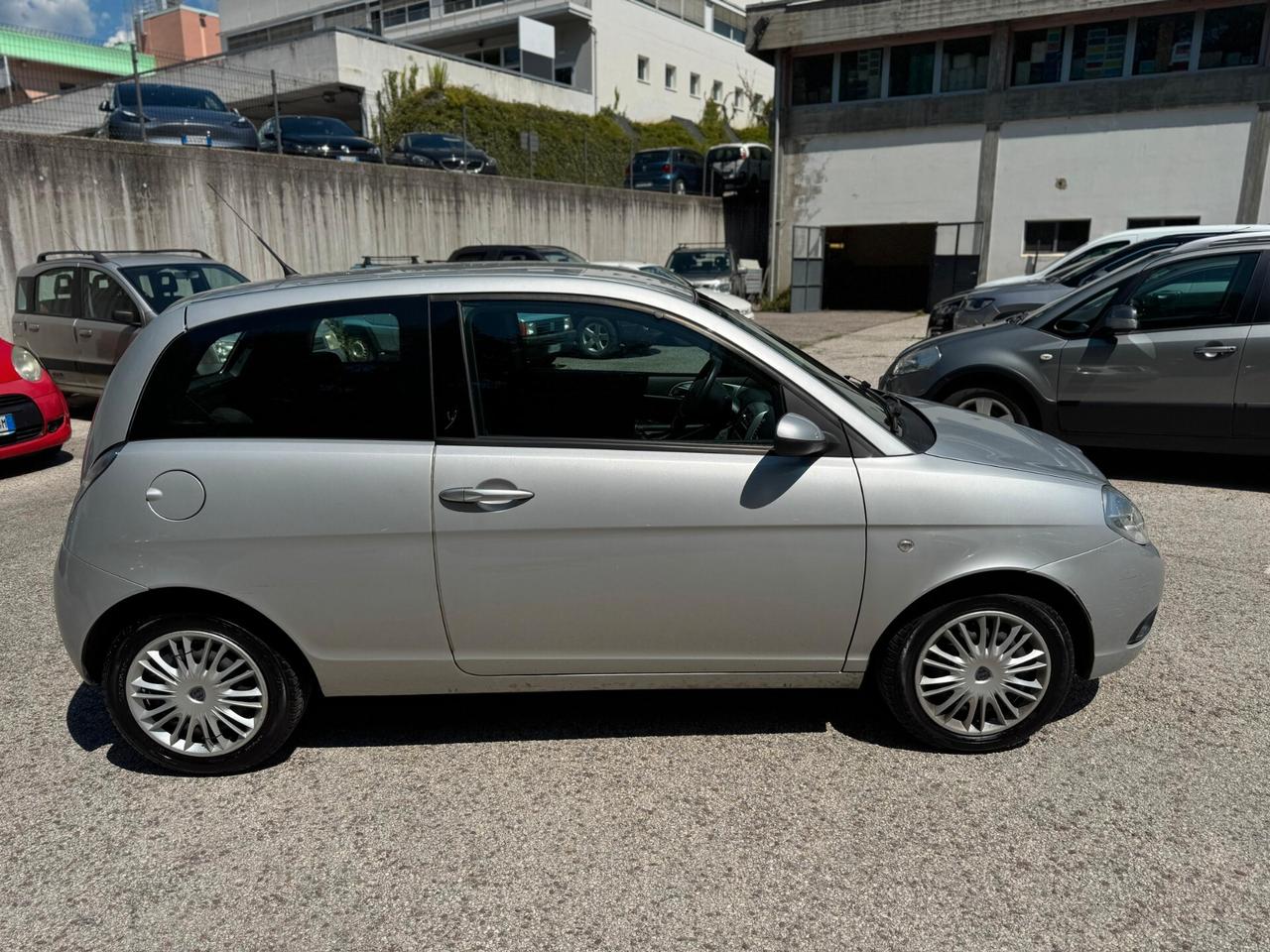 Lancia Ypsilon 1.2 Argento