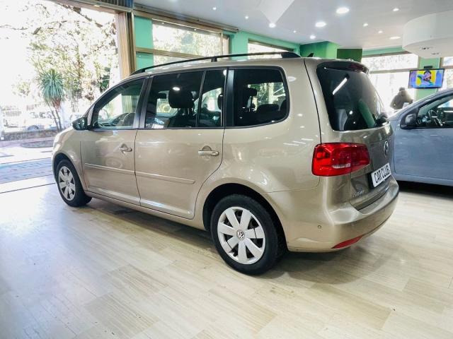 Volkswagen Touran 1.6 TDI 105cv DSG Highline