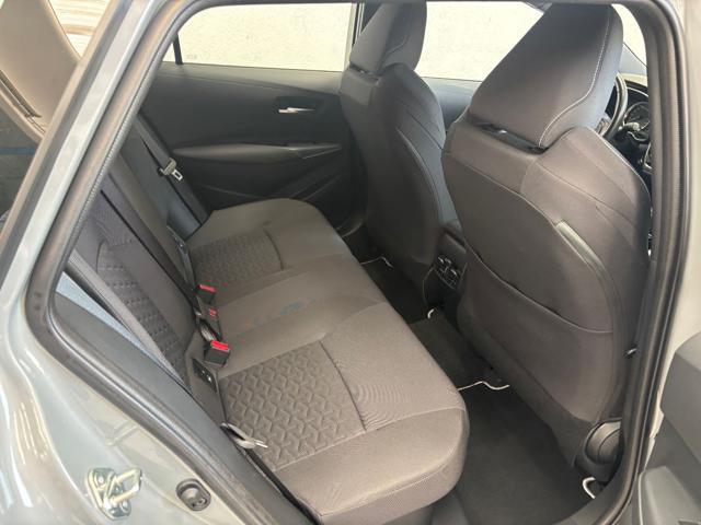 TOYOTA Corolla Touring Sports 2.0 Hybrid Business
