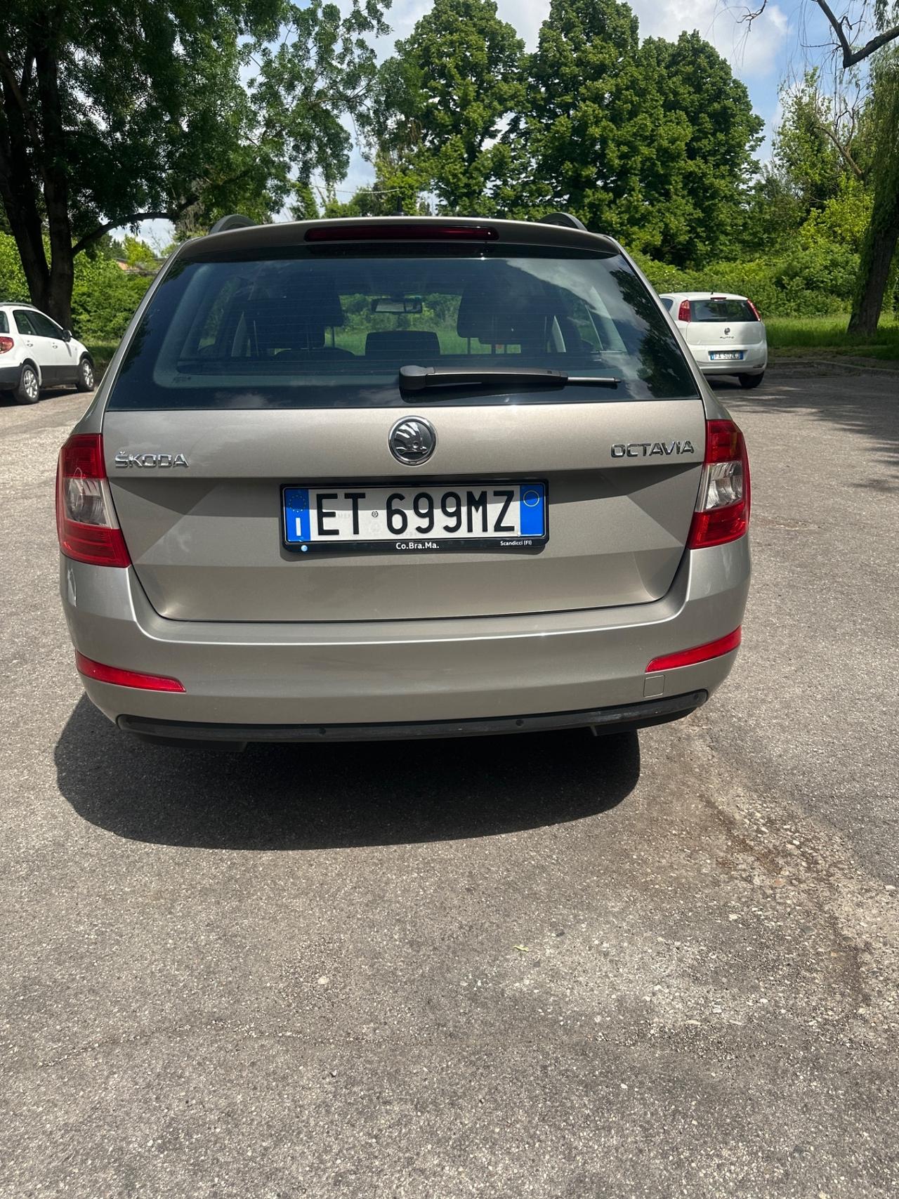 Skoda Octavia 1.6 TDI CR 105 CV Elegance