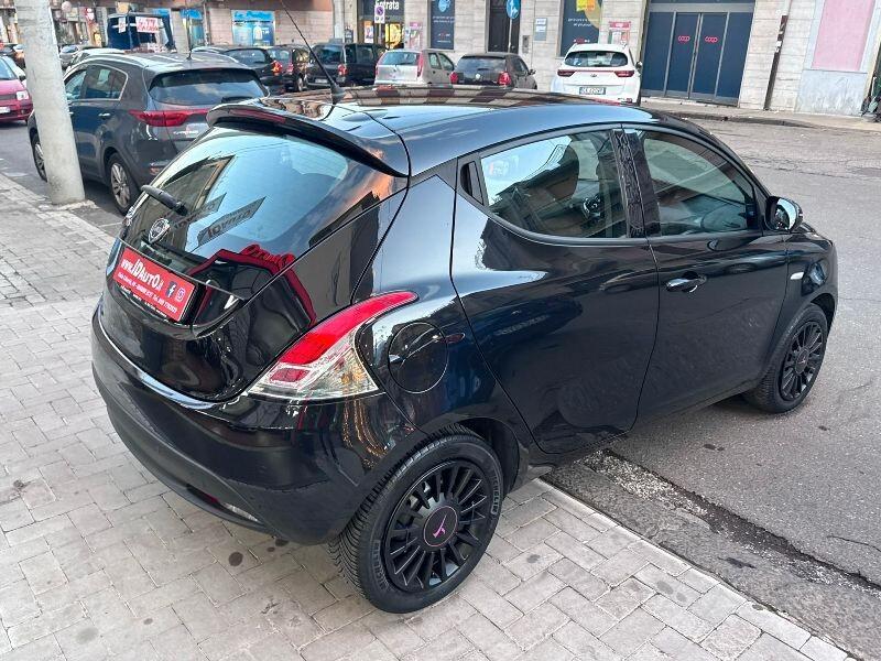 Lancia Ypsilon 1.3 MJT 16V 95 CV 5 porte S&S Gold