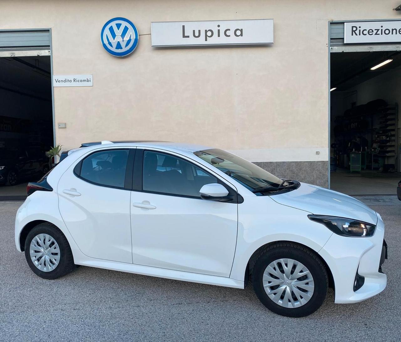 Toyota Yaris 1.0 5 porte Active