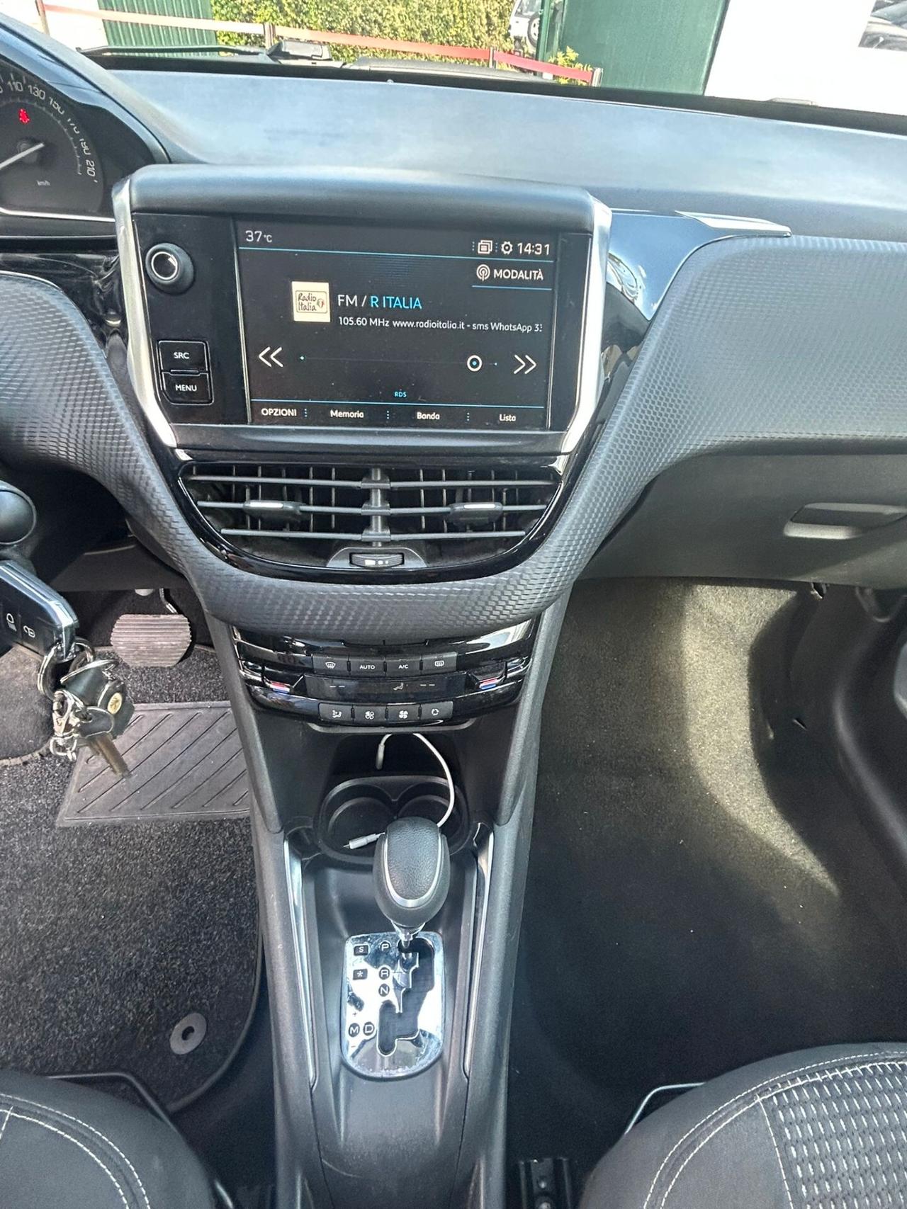 Peugeot 208 PureTech 82 3 porte Active