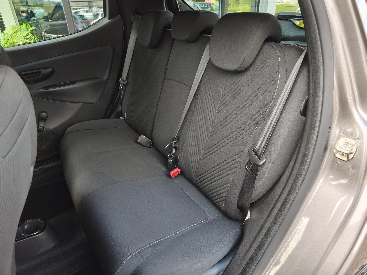 Lancia Ypsilon 1.0 hybrid Gold 70cv (5 POSTI + NAV) OK NEOPATENTATI