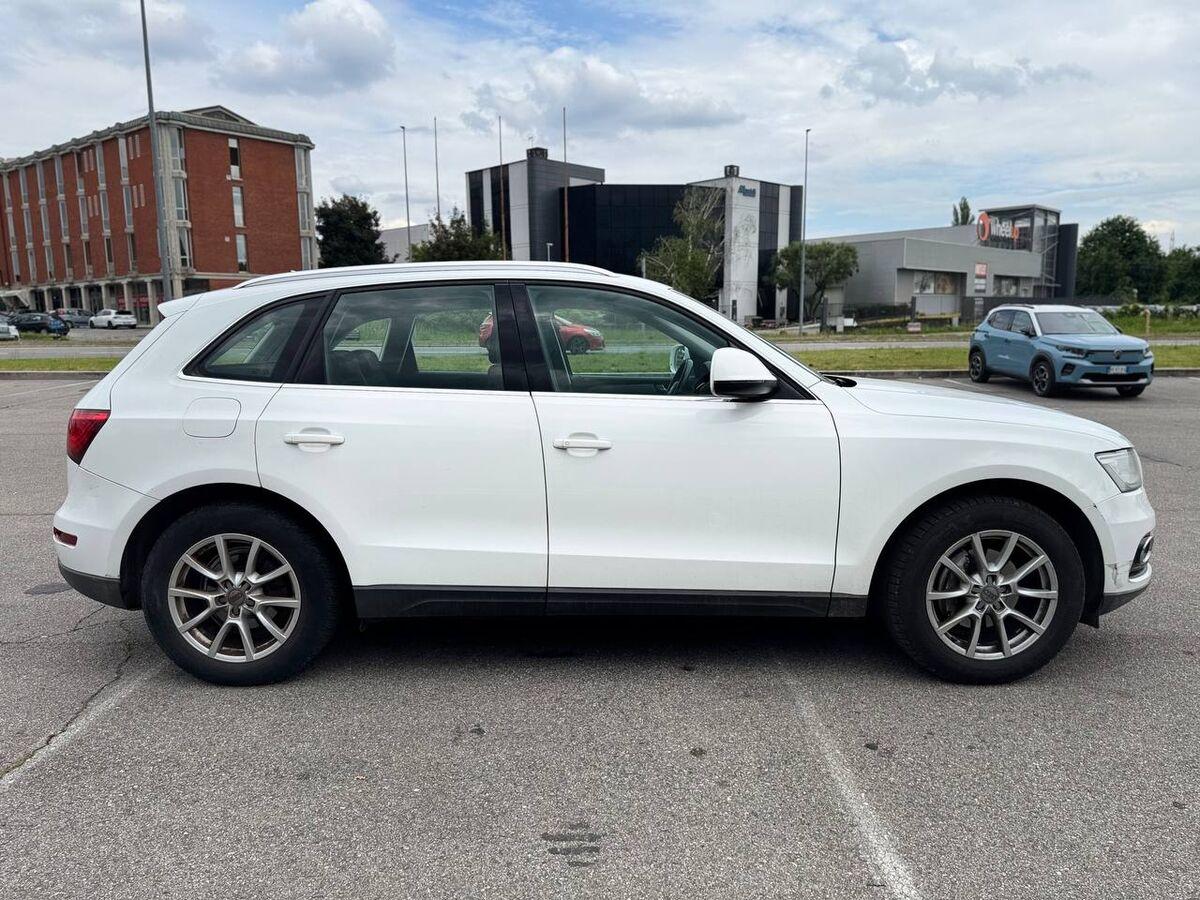 Audi Q5 2.0 tdi Business 143cv