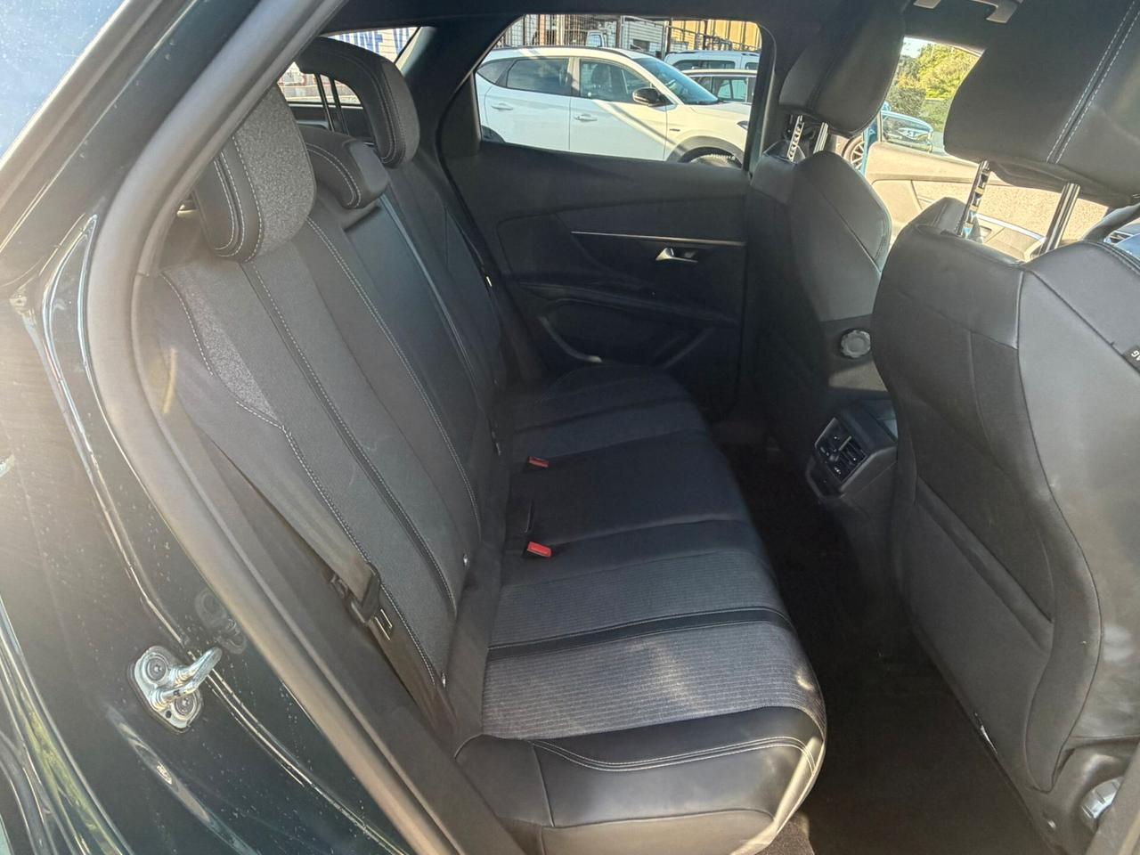 Peugeot 3008 BlueHDi 130 S&S EAT8 GT