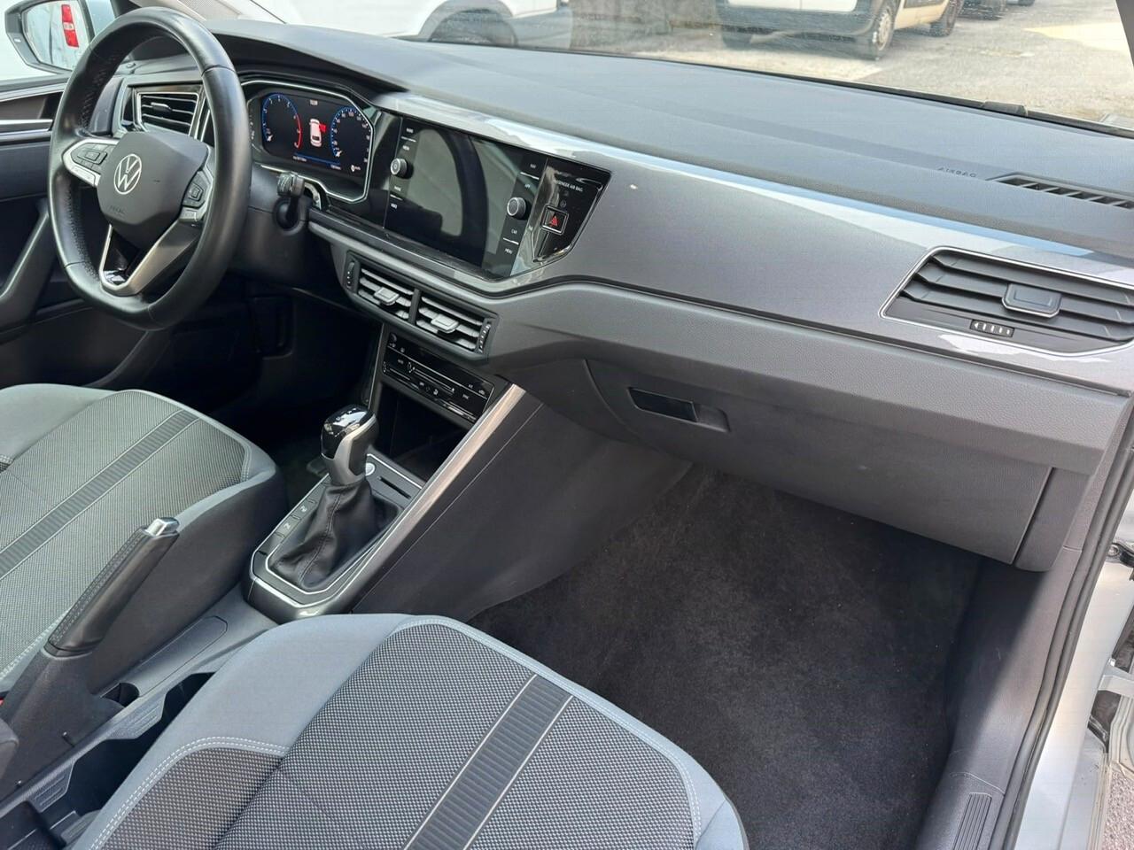 Volkswagen Polo 1.0 TSI DSG Style*EURO6*NEOPATENTATI