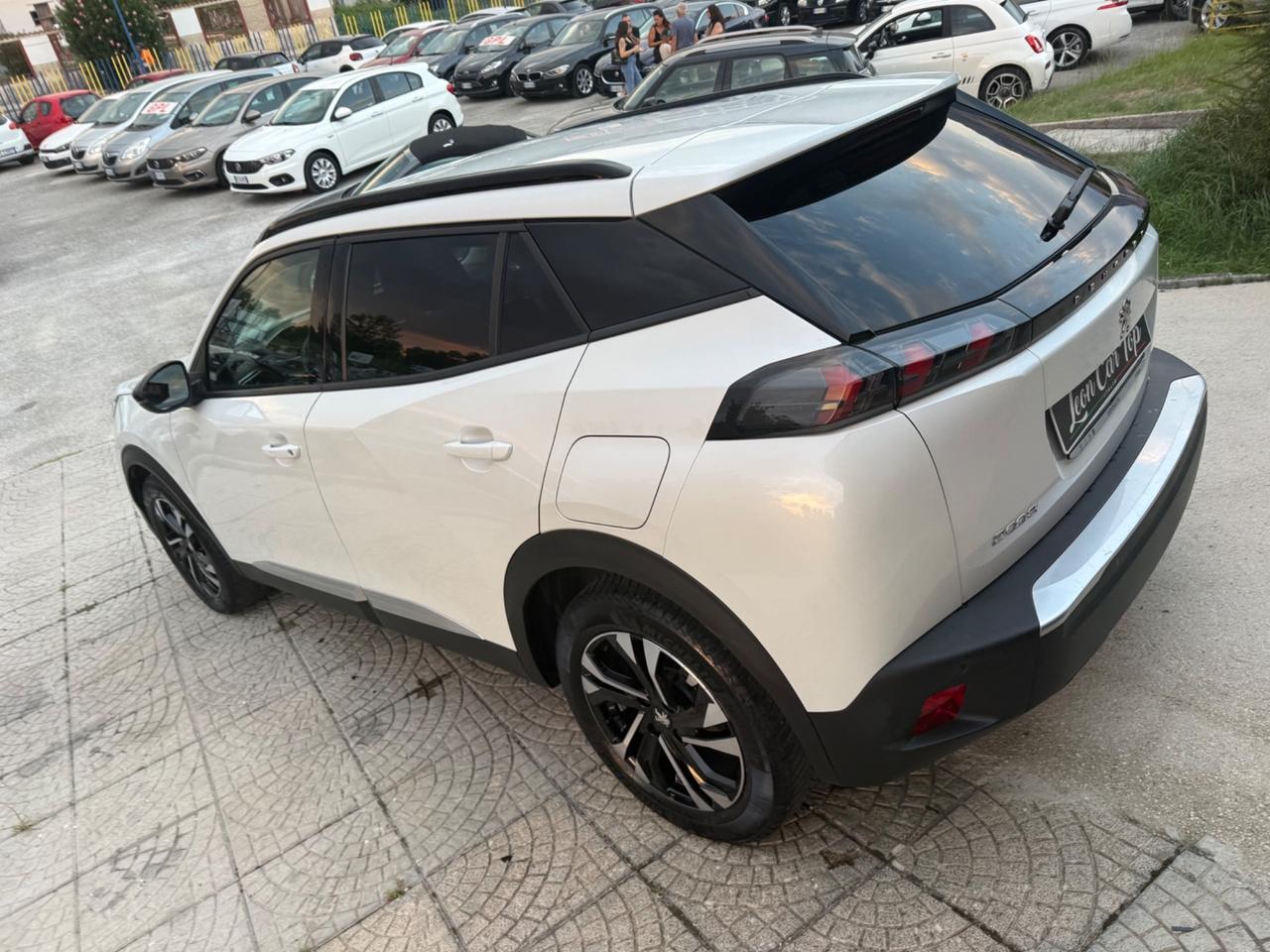 Peugeot 2008 BlueHDi cambio automatico permute e finanziamenti