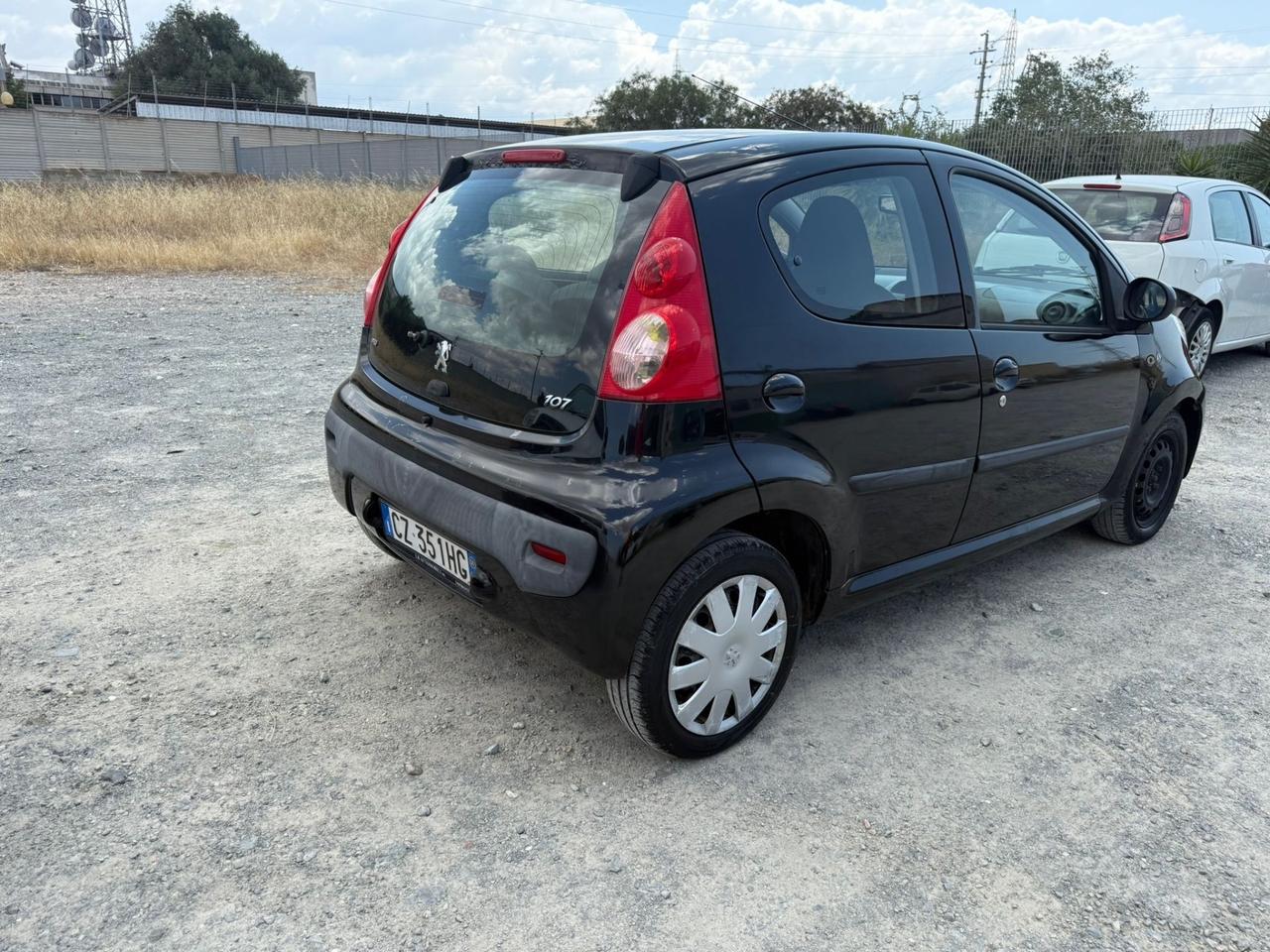 Peugeot 107 1.0 68CV 5p- Neopatentati- C1 Aygo