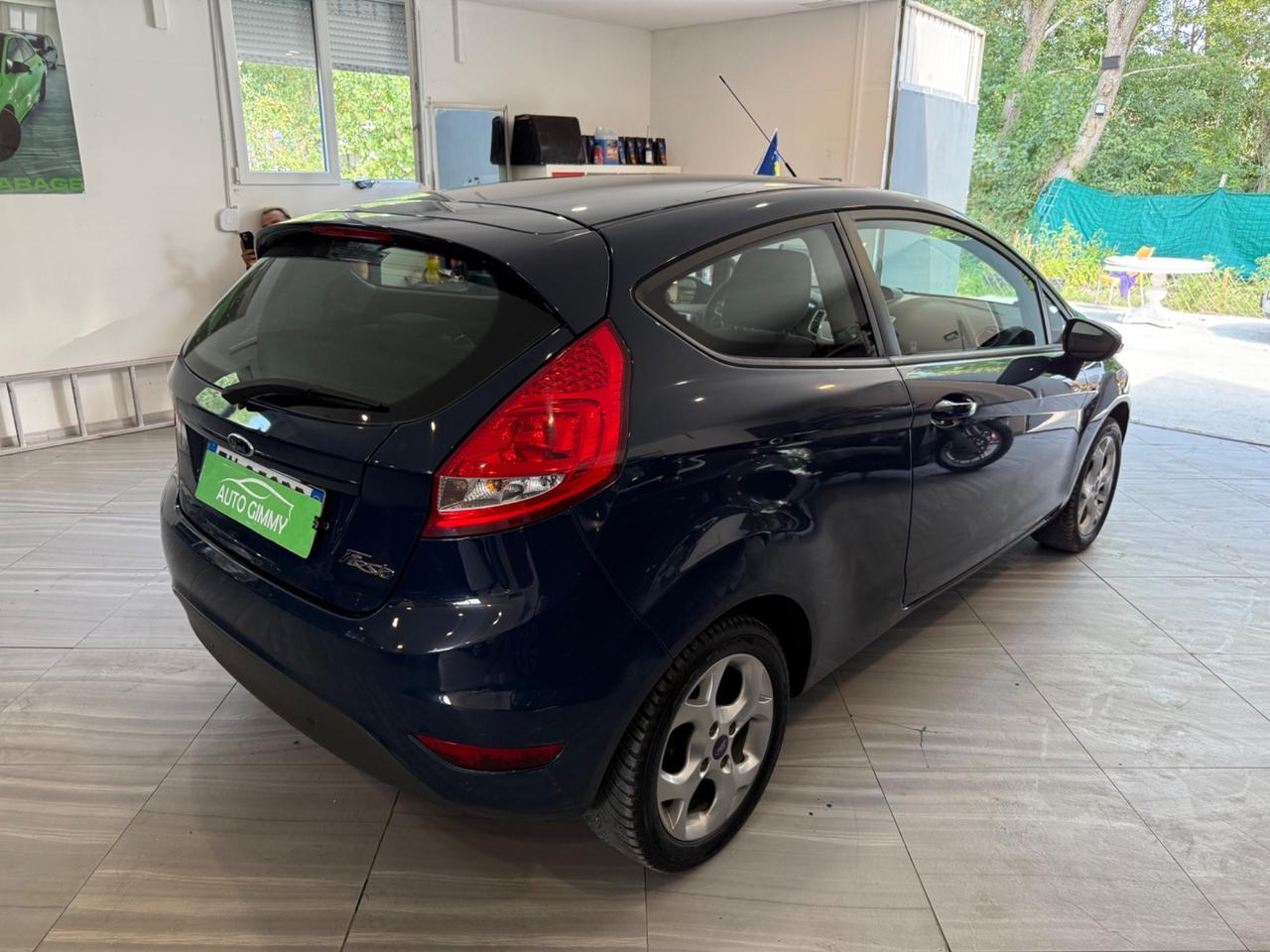 Ford Fiesta 1.4 GPL BENZINA 2012 neopatentati