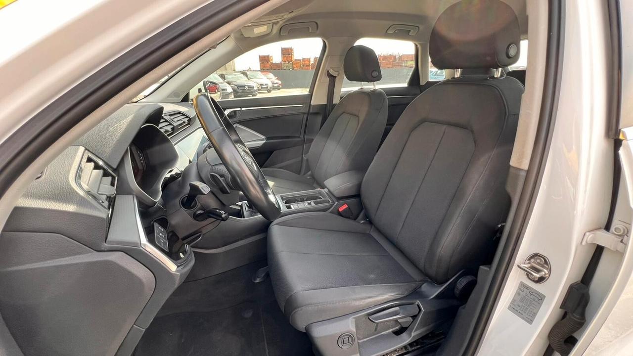 Audi Q3 2.0 TDI 150 CV S tronic line Edition