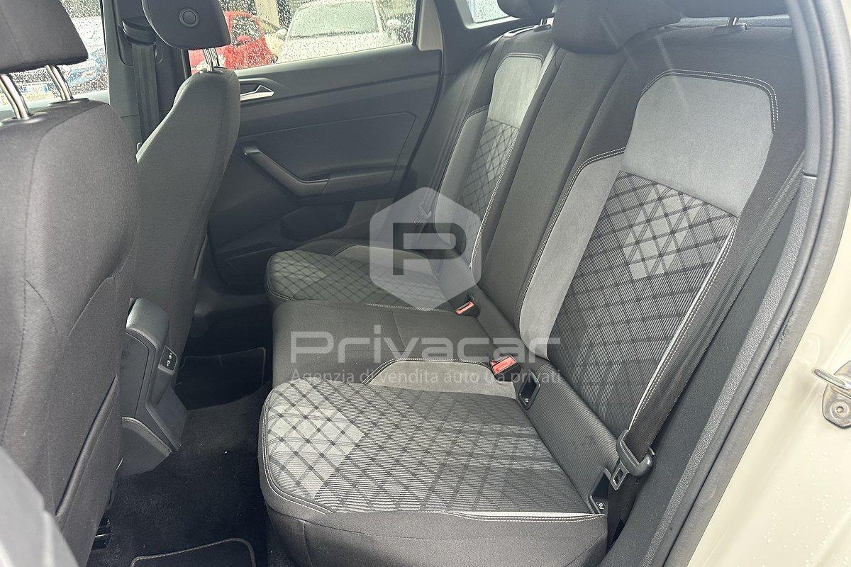 VOLKSWAGEN Taigo 1.0 TSI 110 CV DSG R-Line