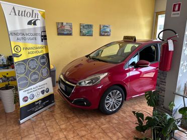 Peugeot 208 1.2benz. Allure