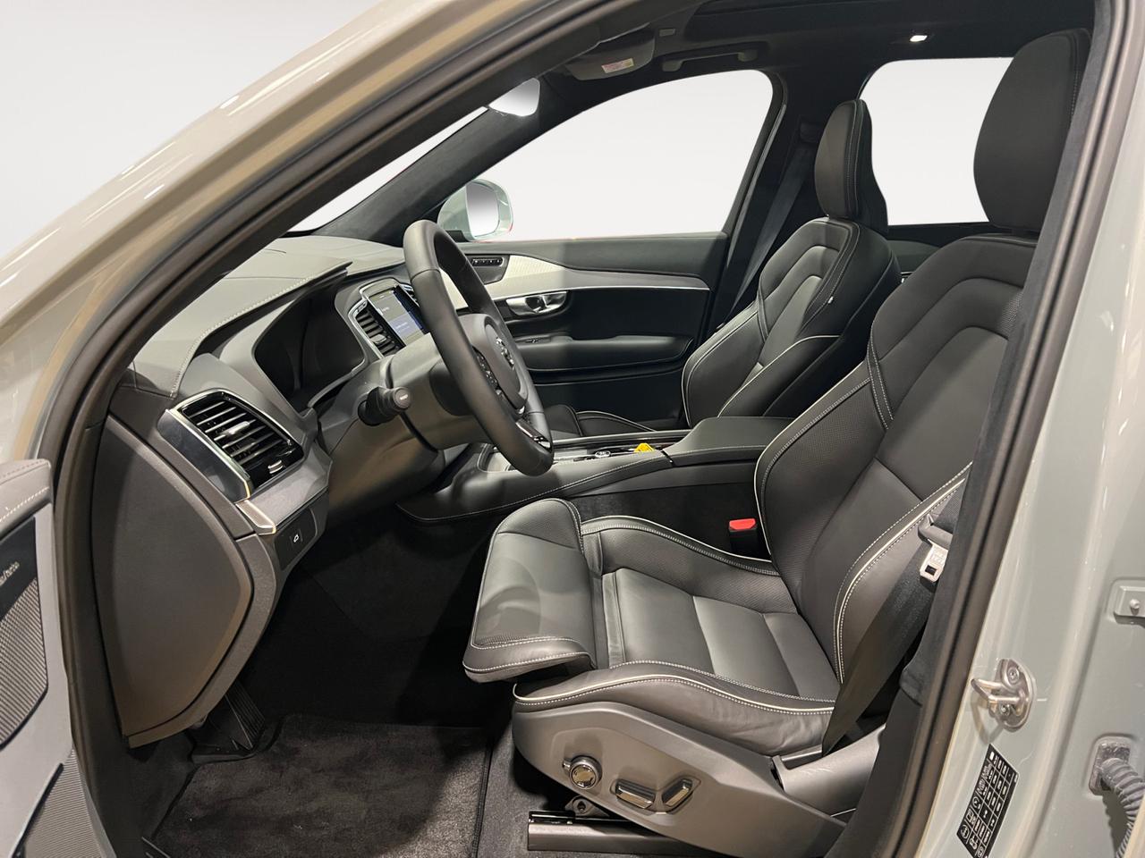 VOLVO XC90 ULTIMATE BRIGHT B5 AWD AUT 7P
