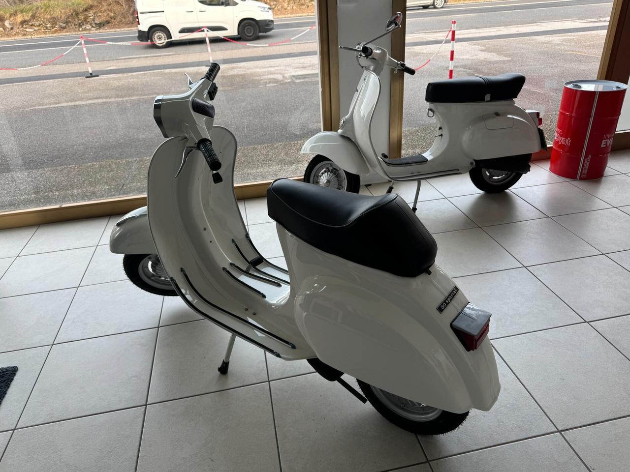 Piaggio Vespa 50 Special