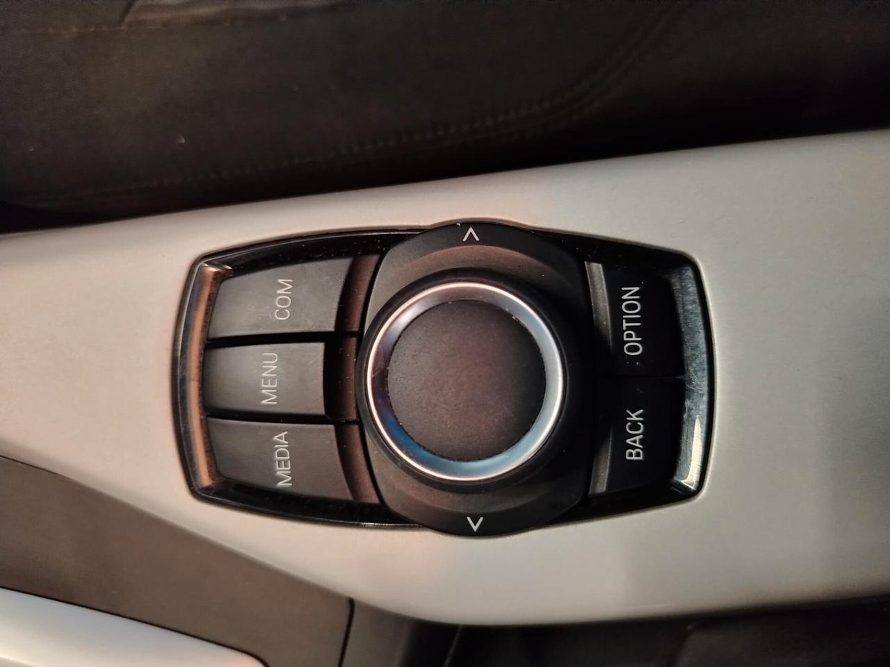 BMW 118 Serie 118d Advantage 5p auto