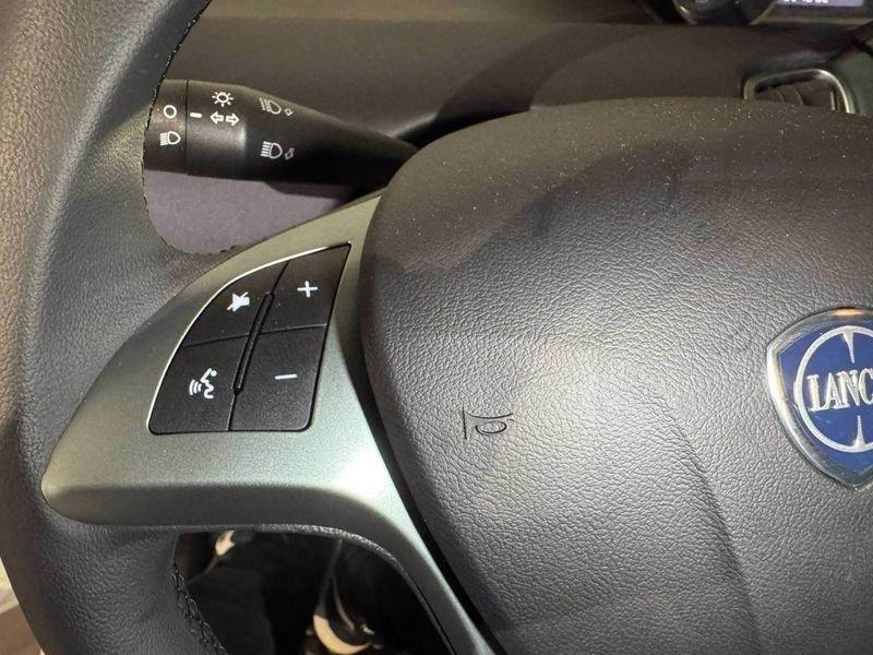 Lancia Ypsilon 3ª serie 1.0 FireFly 5 porte S&S Hybrid Platino