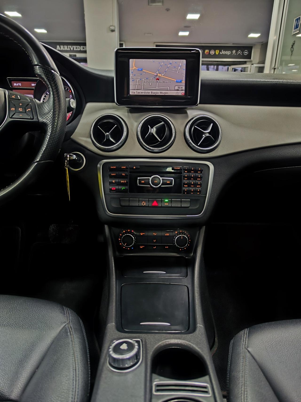 Mercedes-benz CLA 220 d Automatic Sport Tetto