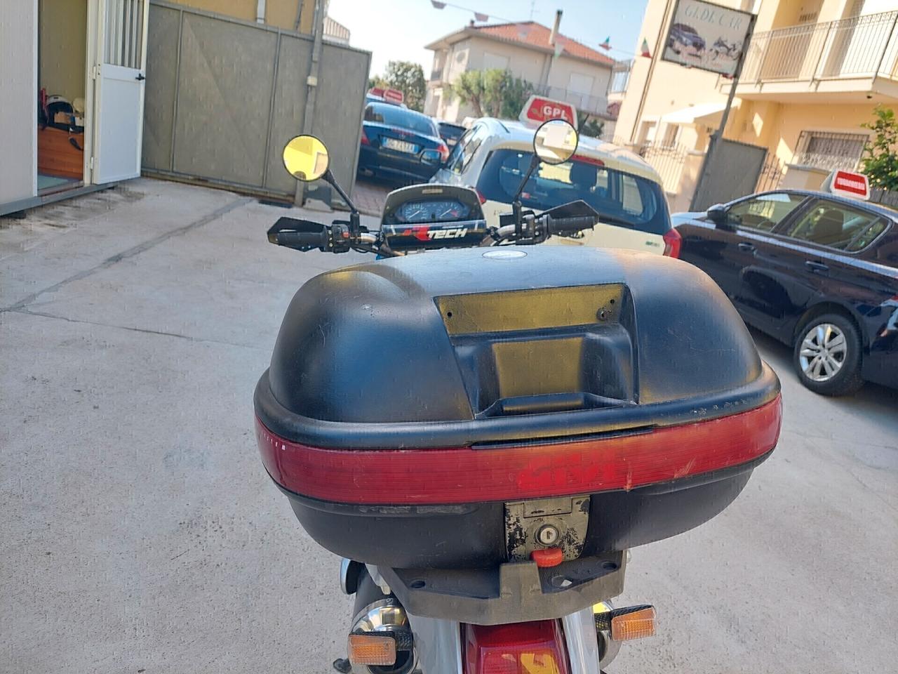 NX 650 DOMINATOR