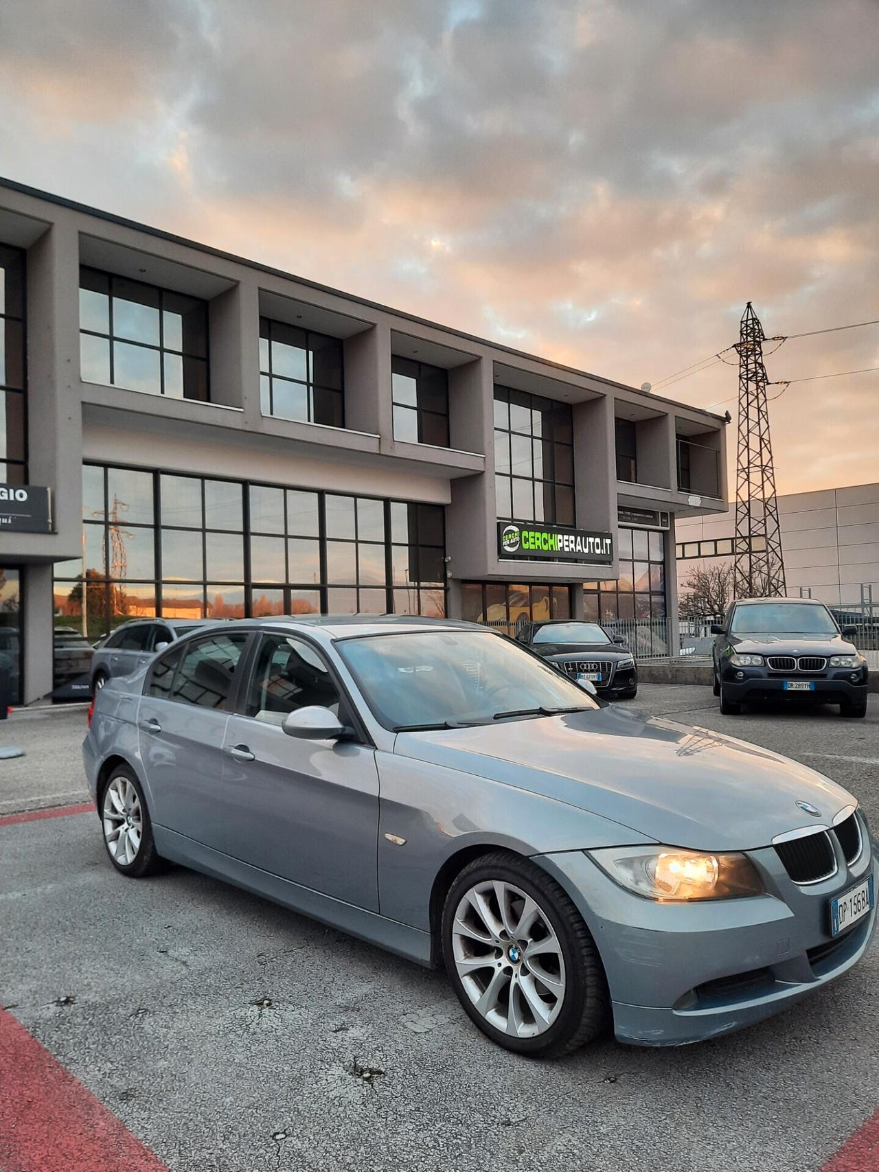 Bmw 320 320i cat Attiva