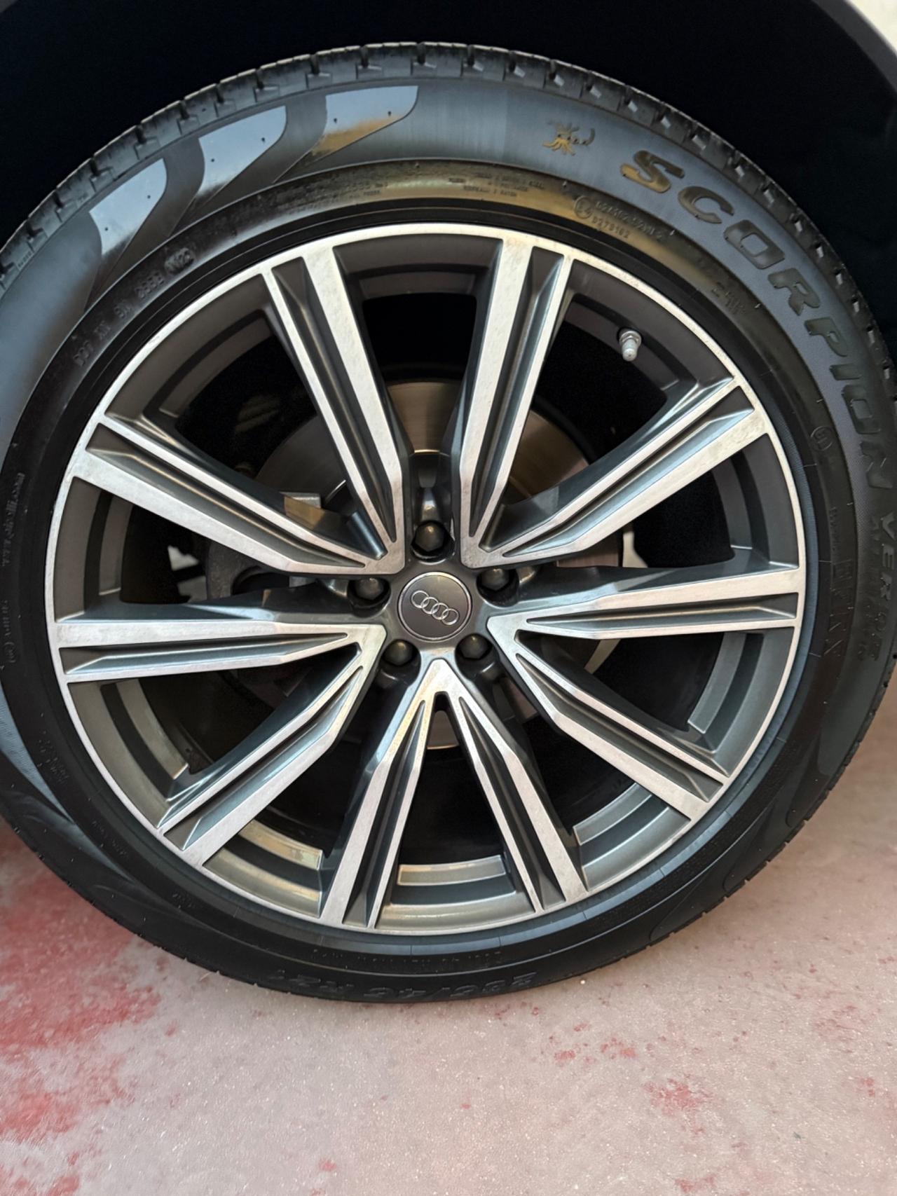 Audi Q8 50 TDI 286 CV quattro tiptronic Sport