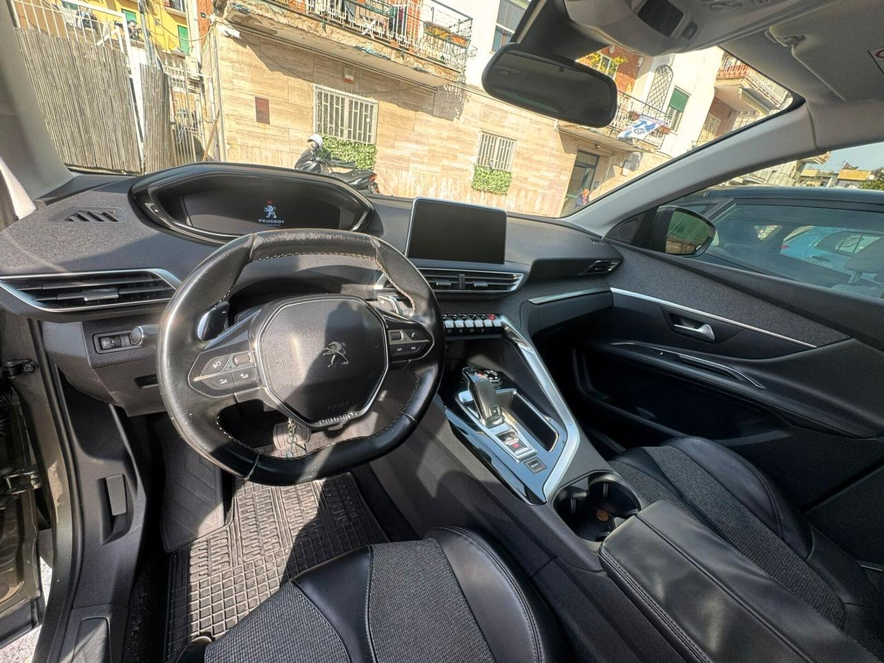 Peugeot 3008 BlueHDi 120 S&S Business