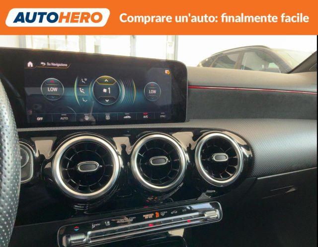 MERCEDES-BENZ A 200 Premium