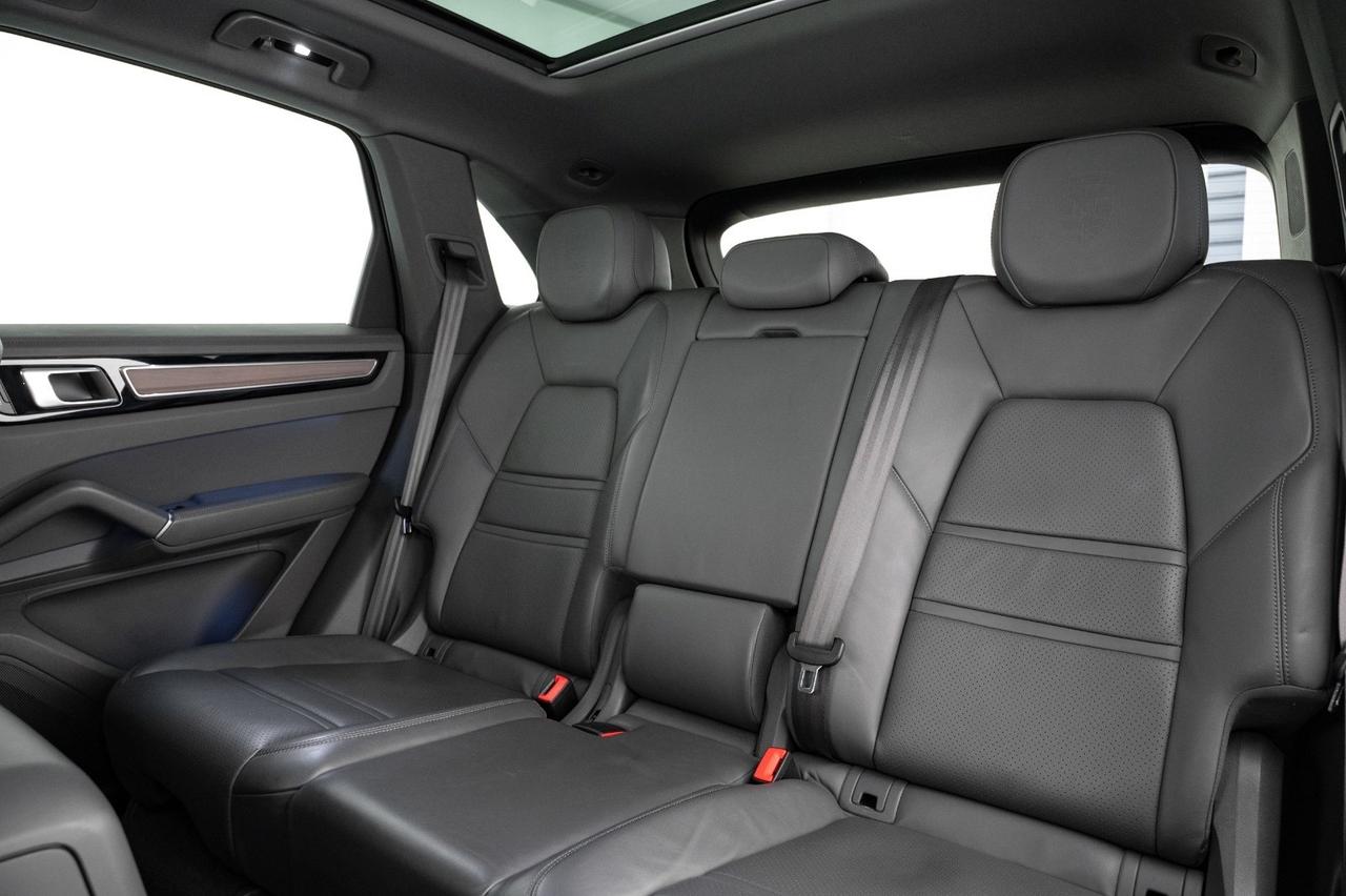 Porsche Cayenne 3.0 V6 E-Hybrid Platinum Edition