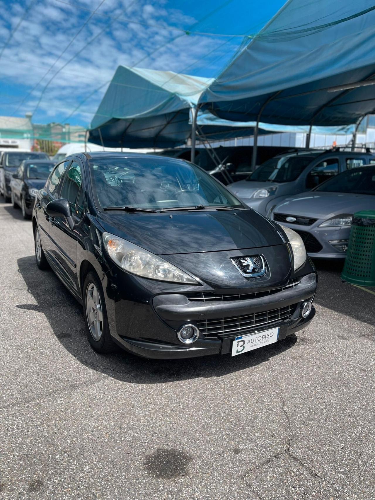 Peugeot 207 1.4 VTi 95CV 5p. GPL