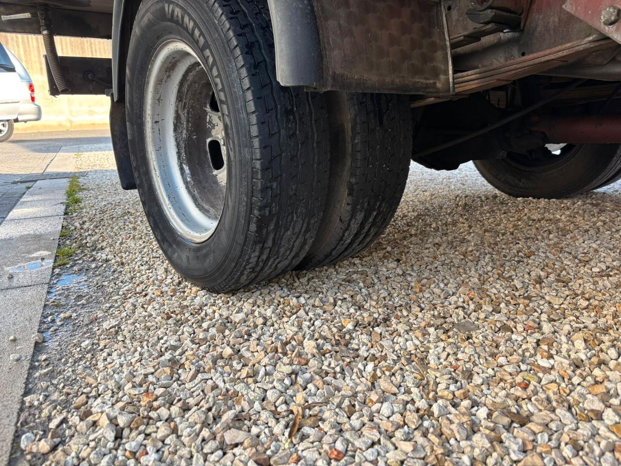 Iveco Daily 35C13 2.8 TD – 130 CV – Isotermico con Gruppo Frigo Thermo King