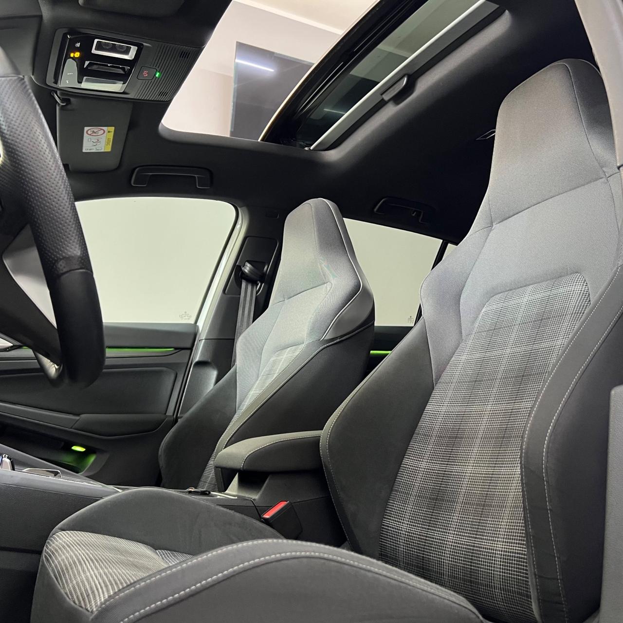 Volkswagen Golf GTD 2.0 TDI DSG 200CV TETTO HARMAN-KARDON