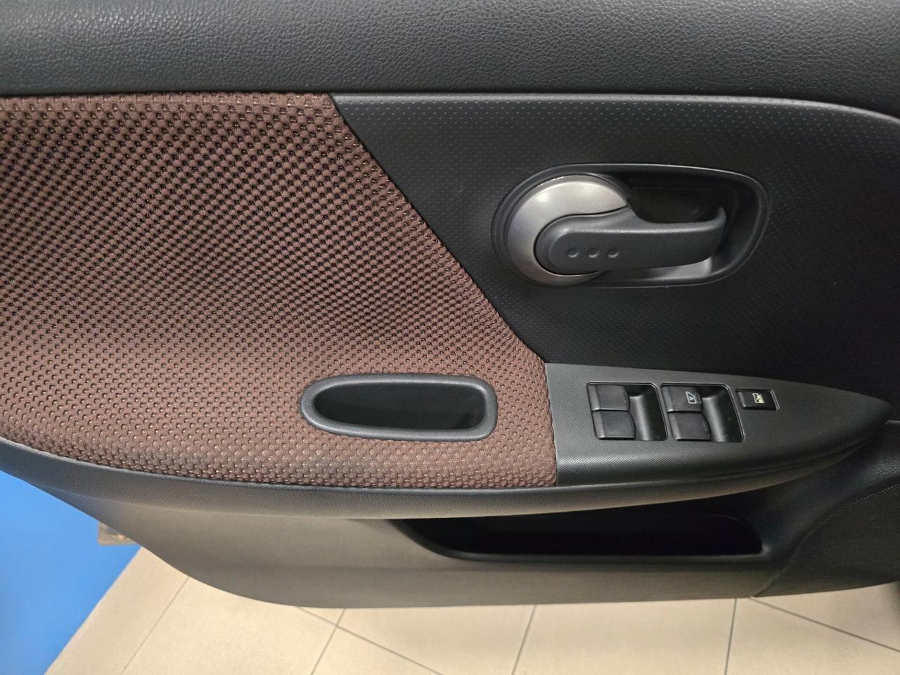 Nissan Note 1.6 16V Tekna