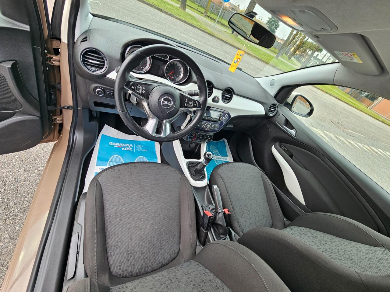 Opel Adam 1.2 70 CV Slam neopatentati by color