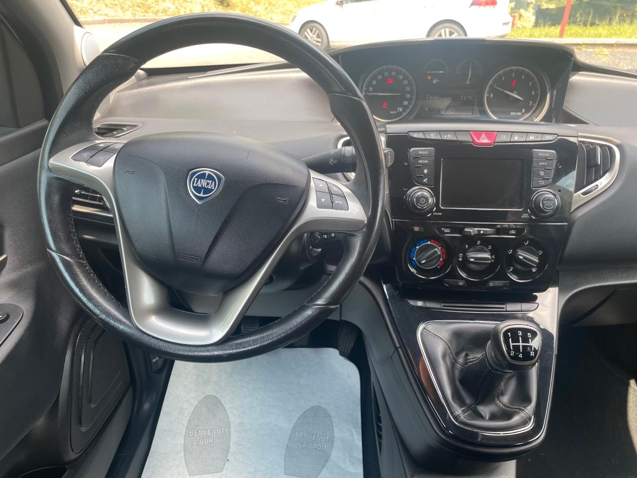 Lancia Ypsilon 1.2 69 CV 5 porte GPL Ecochic Gold - OK NEOPATENTATI