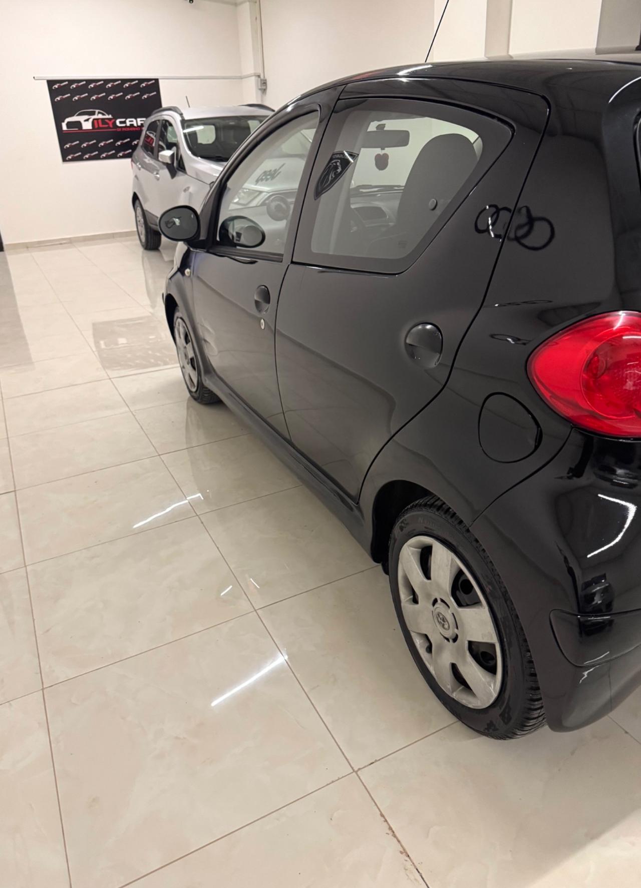 Toyota Aygo 1.0 12V VVT-i 5 porte