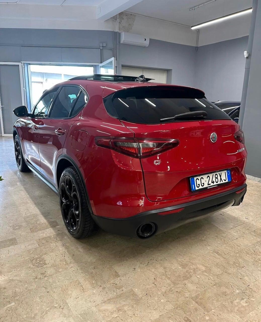 Alfa Romeo Stelvio 2.2 Turbodiesel 210 CV AT8 Q4 Executive