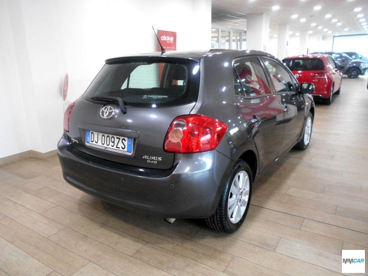 TOYOTA - Auris - D-4D 5p. Sol