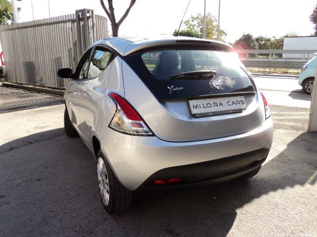 LANCIA Ypsilon 0.9 TwinAir 85 CV 5 porte Metano Ecochic Gold