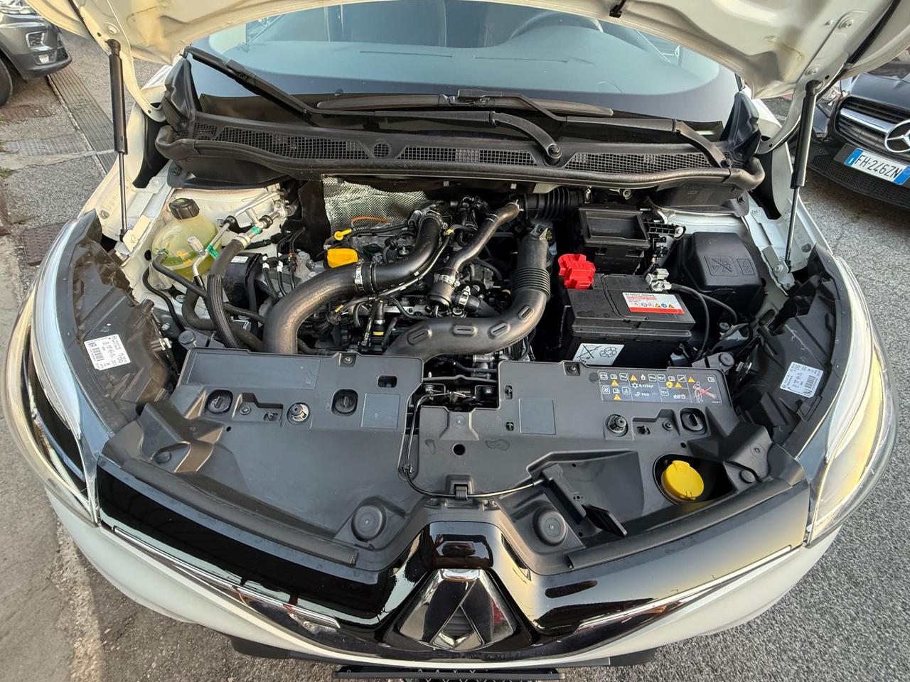 Captur 1.0 /unipro/rate/sport / unipro/ rate/ E6